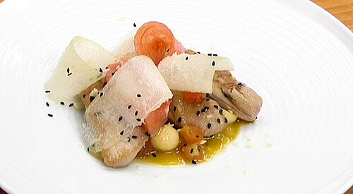 Solomillo de cerdo a la sandía, melón y nuez de macadamia