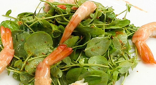 Ensalada de langostinos y berros