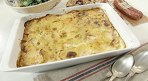 Gratén de espinacas, patatas y chorizo