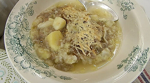 Sopa tostada de berza