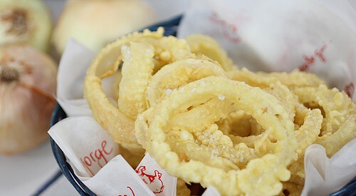 Aros de cebolla fritos