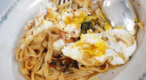 Pasta con huevo “Mamachicho”