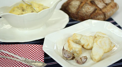 Merluza rebozada con mahonesa especial