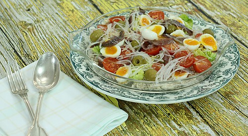 Arroz integral frío con quínoa y bonito