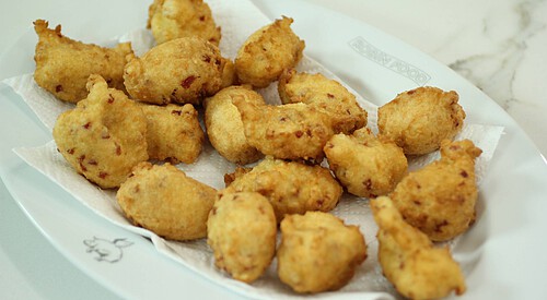 Buñuelos de jamón y queso