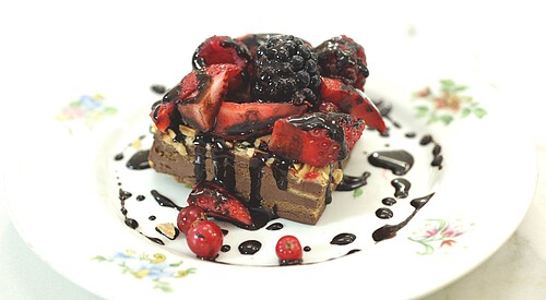 Tarta de galleta con chocolate y café