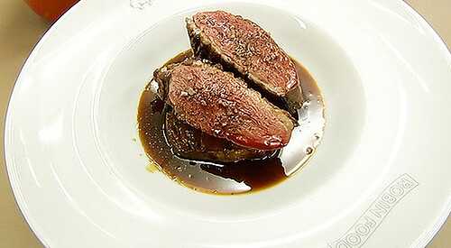 Pechugas de pato asadas en su jugo