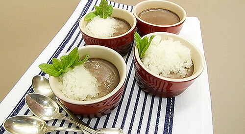 Crema de cacao con granizado de menta