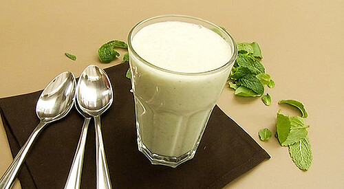 Batido de piña y menta