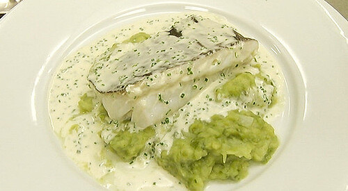 Bacalao con puré de berza y alioli