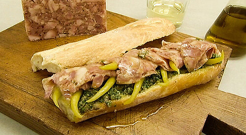 Bocata de cabeza de cerdo “ravigote”