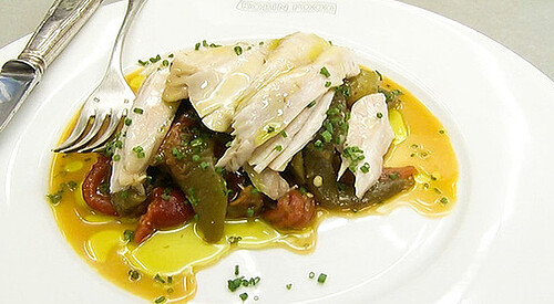 Pimientos asados con mendreska