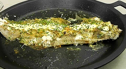 Gallo con mahonesa de anchoas