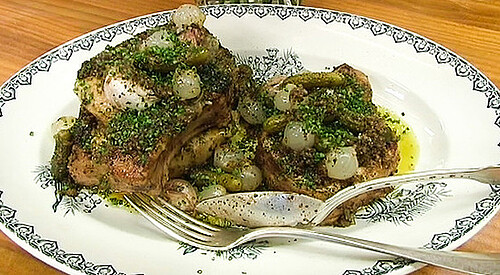 Chuletas de cerdo con pepinillos