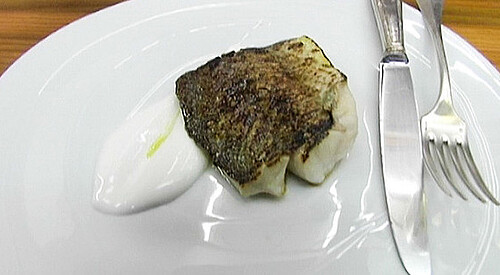 Corvina asada con su salsa emulsionada