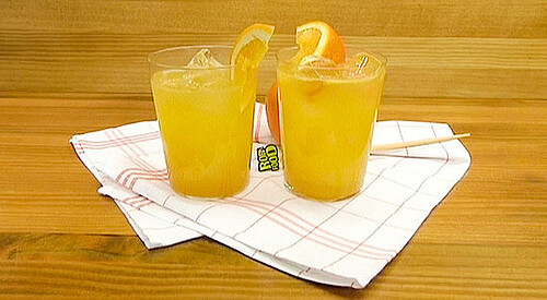 Cóctel de naranjas pego
